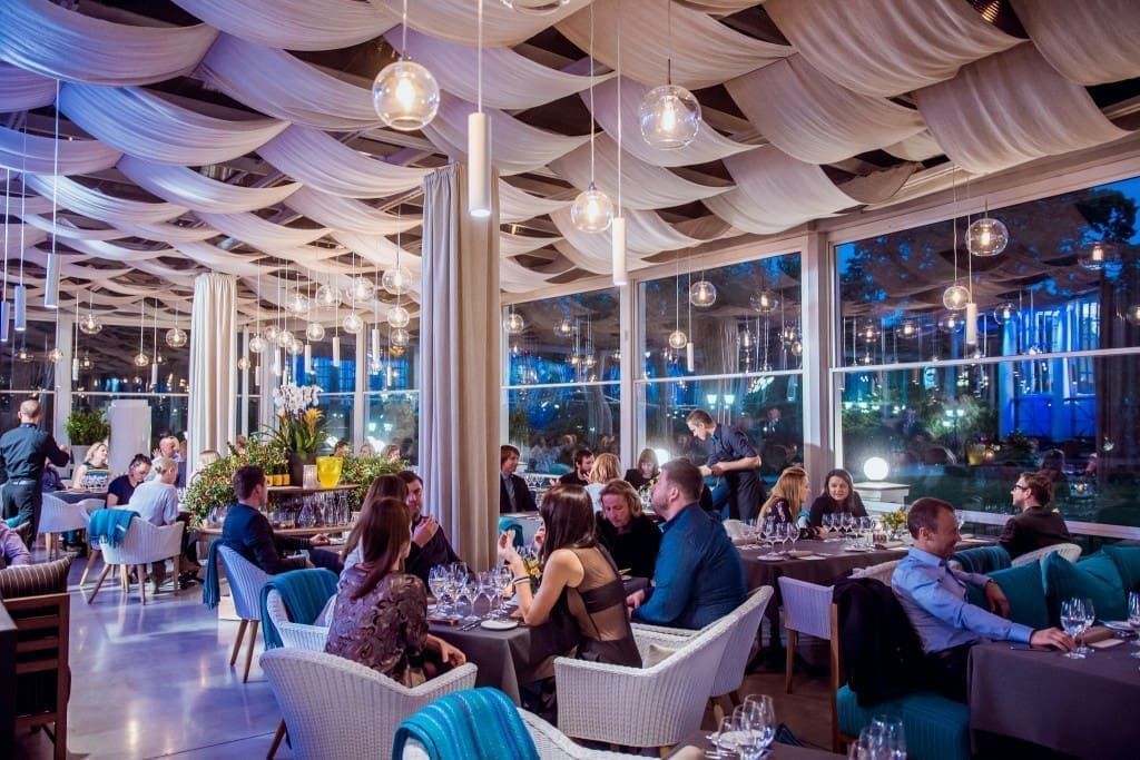 Kolonade-vina-vakars-